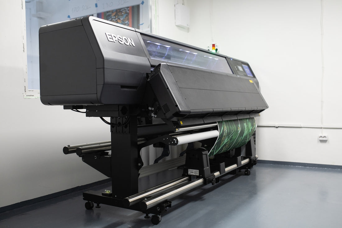 a large machine that is sitting on a table